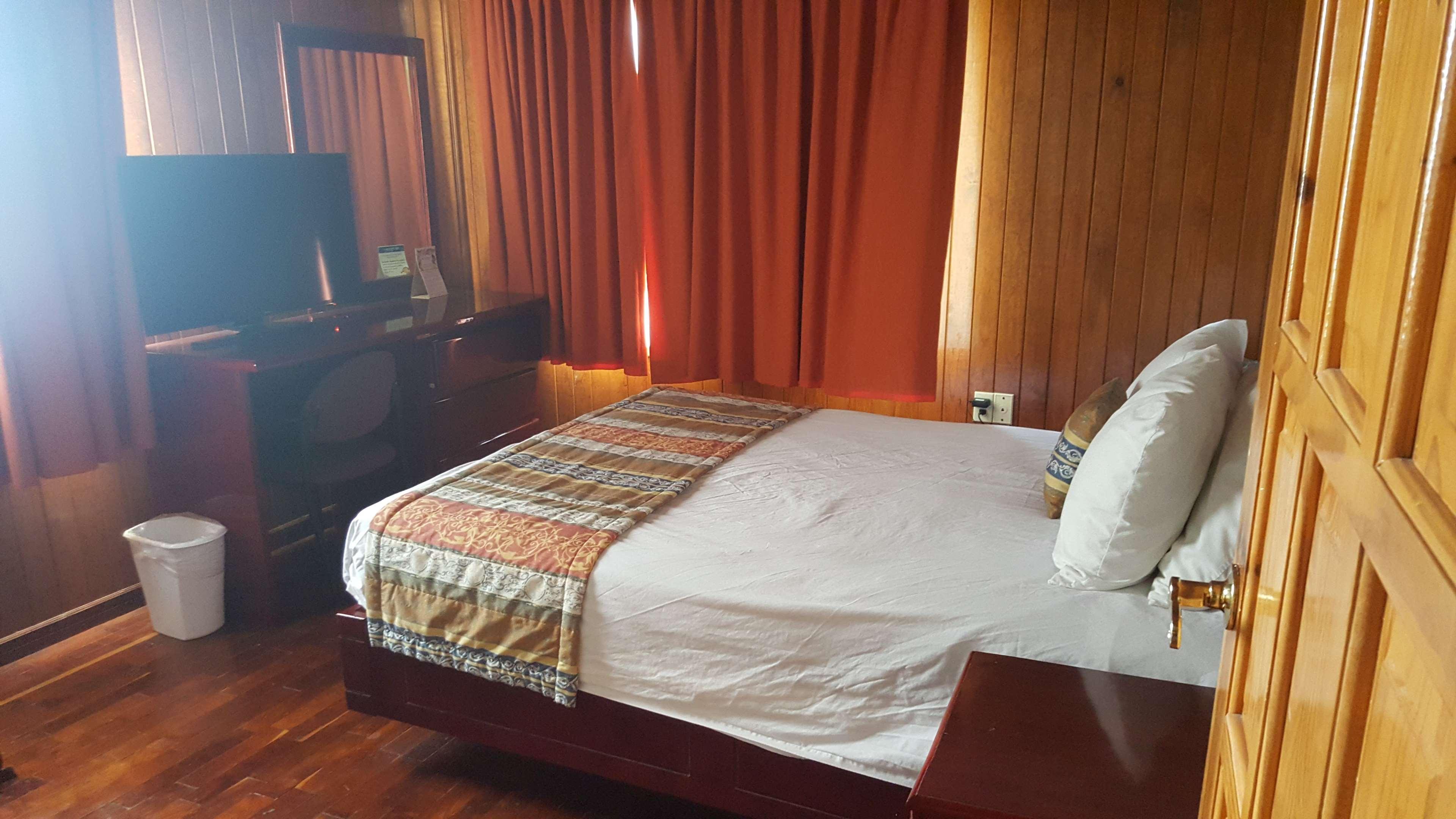 Best Western Bazarell Inn Montemorelos Eksteriør billede