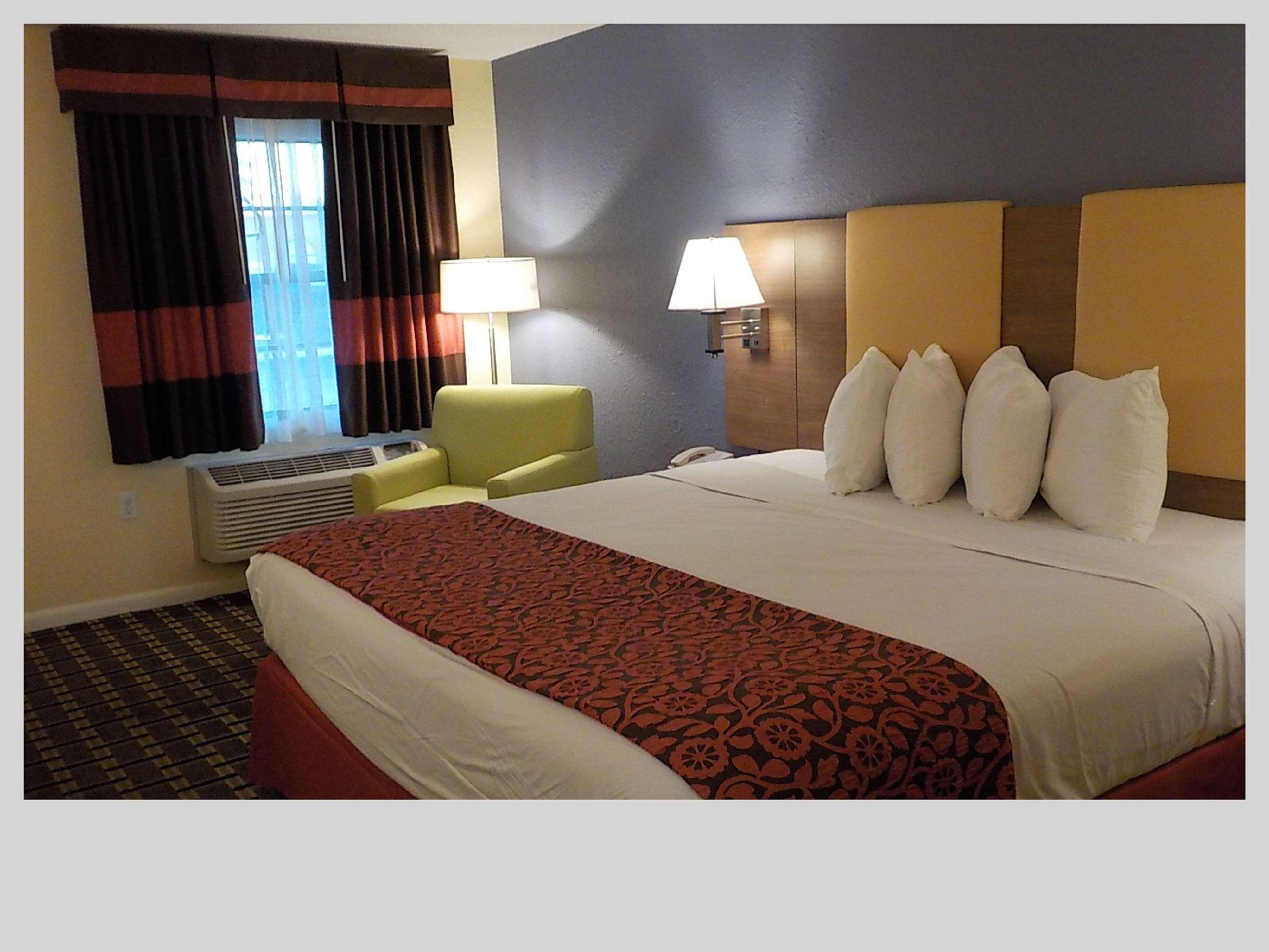 Best Western Bazarell Inn Montemorelos Eksteriør billede