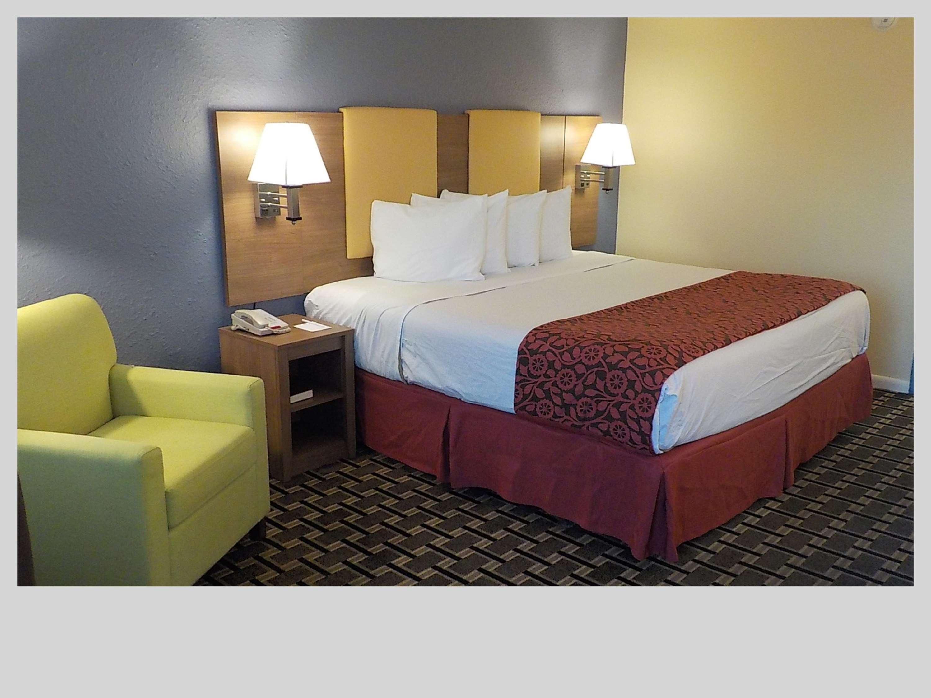 Best Western Bazarell Inn Montemorelos Eksteriør billede