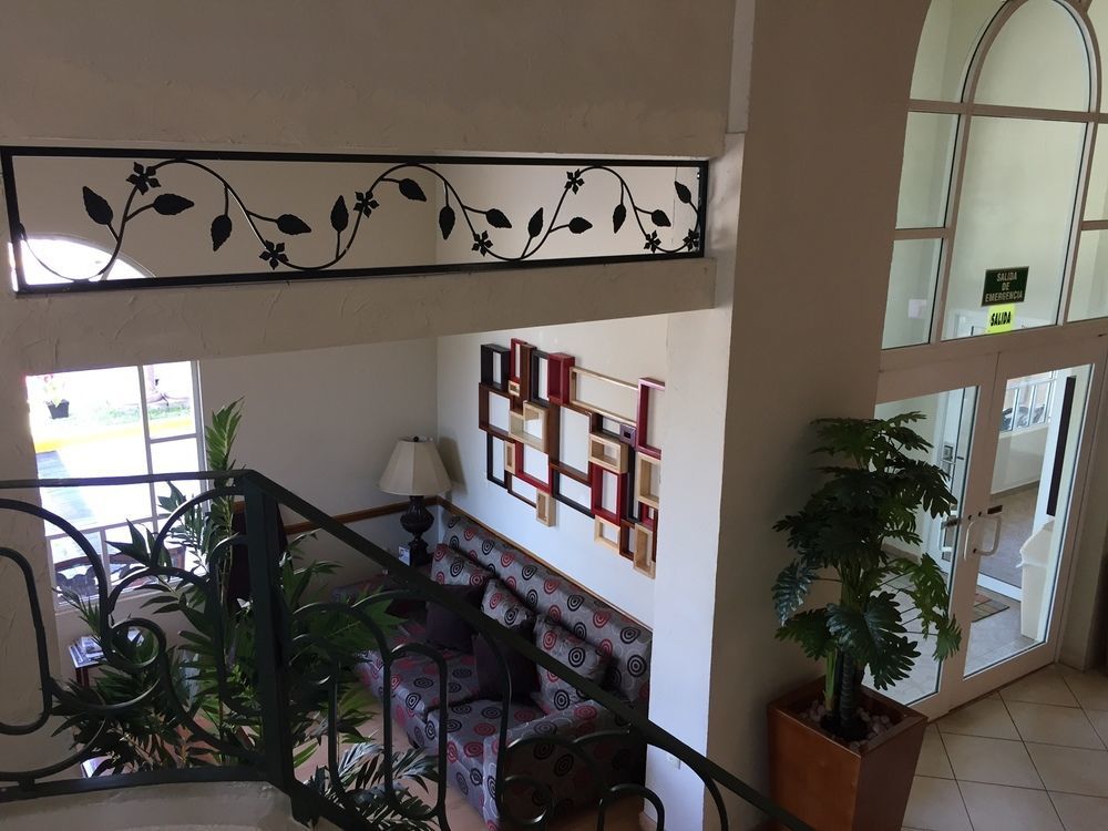 Best Western Bazarell Inn Montemorelos Eksteriør billede