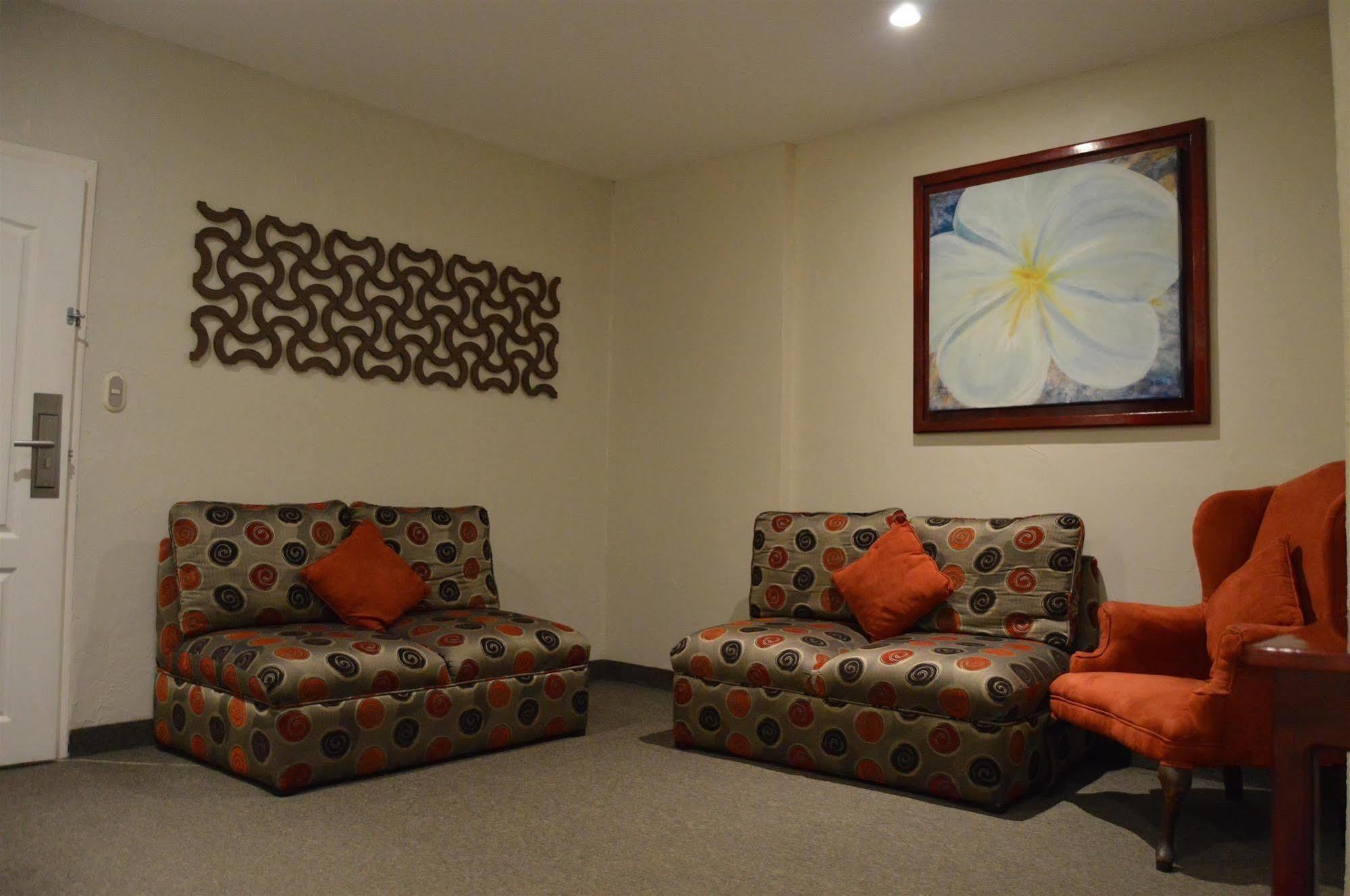Best Western Bazarell Inn Montemorelos Eksteriør billede