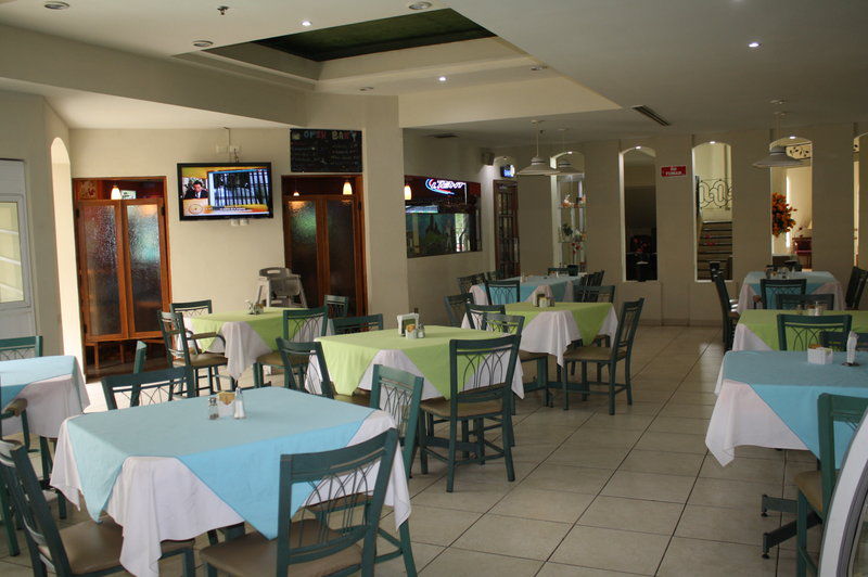 Best Western Bazarell Inn Montemorelos Eksteriør billede